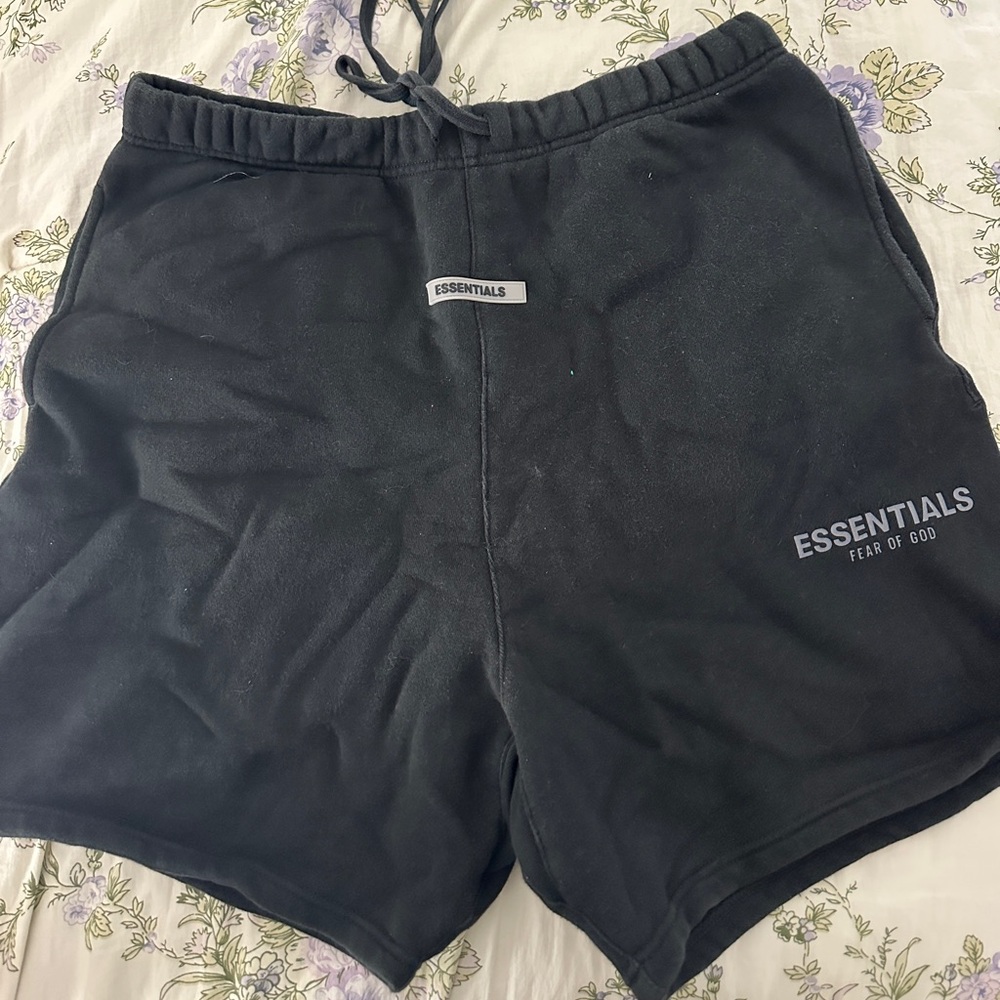 Essentials Fear of God Black Fleece Shorts